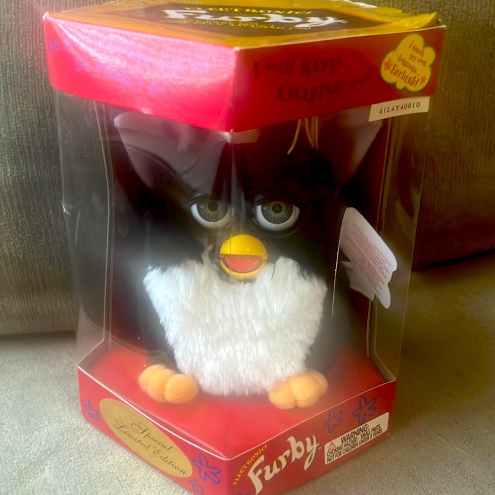 Furby Graduate Special Limited Edition with Misprint on Box. 70-866